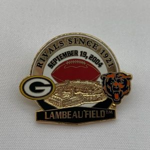 NFL Green Bay Packers vs Bears Rivals Since 1921 Lambeau Field 2004 Lapel Pin